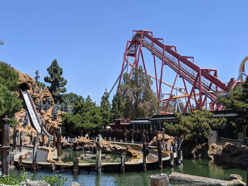 How To Get The Knott'S Berry Farm First Responder Discount