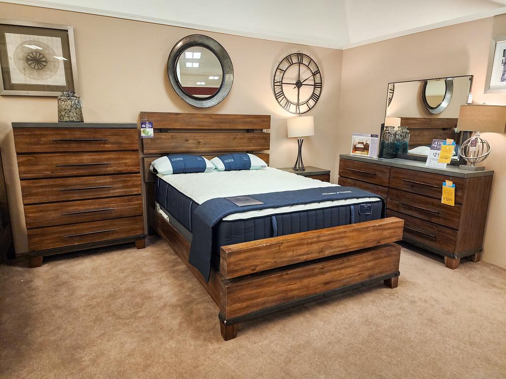 How To Get The Raymour And Flanigan First Responder Discount